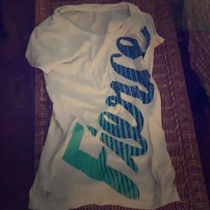 A short sleeved shirt